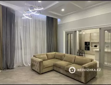 4-комнатная квартира, этаж 31 из 33, 183 м²