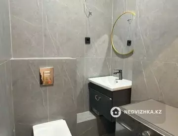 3-комнатная квартира, этаж 13 из 18, 84 м²