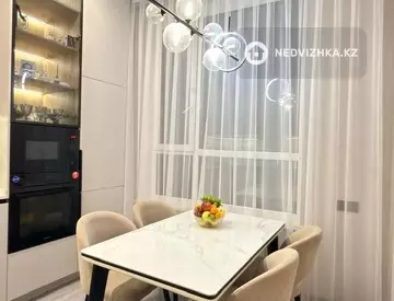 3-комнатная квартира, этаж 13 из 18, 84 м²