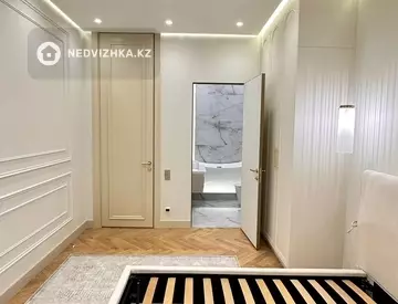 3-комнатная квартира, этаж 9 из 14, 97 м²