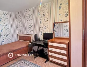 2-комнатная квартира, этаж 4 из 5, 48 м²