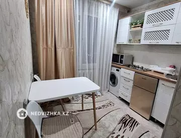 1-комнатная квартира, этаж 5 из 5, 40 м², посуточно