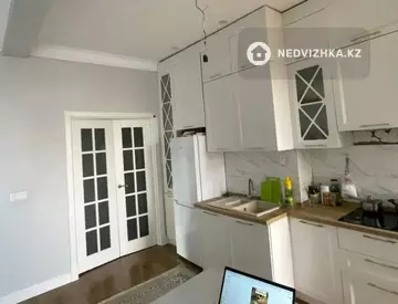 2-комнатная квартира, этаж 7 из 12, 55 м²