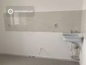 1-комнатная квартира, этаж 7 из 9, 38 м²