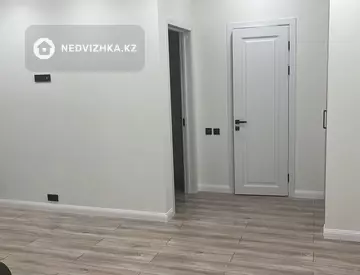 2-комнатная квартира, этаж 6 из 15, 65 м²