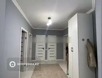 2-комнатная квартира, этаж 2 из 12, 69 м²