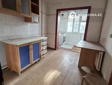 3-комнатная квартира, этаж 2 из 5, 60 м²