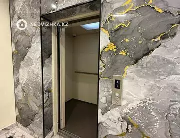 2-комнатная квартира, этаж 3 из 10, 70 м²