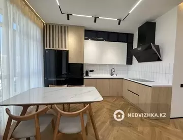 4-комнатная квартира, этаж 7 из 9, 95 м²