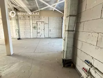 2-комнатная квартира, этаж 4 из 4, 76 м²