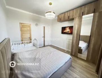 3-комнатная квартира, этаж 9 из 9, 63 м²