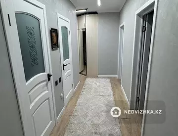 2-комнатная квартира, этаж 18 из 24, 67 м²