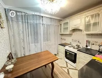 2-комнатная квартира, этаж 9 из 9, 54 м²