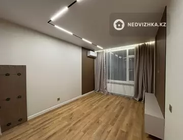 2-комнатная квартира, этаж 8 из 12, 40 м²