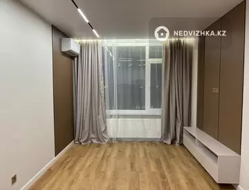 2-комнатная квартира, этаж 8 из 12, 40 м²