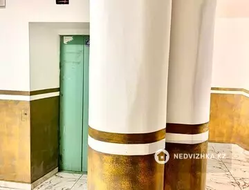 3-комнатная квартира, этаж 4 из 10, 85 м²