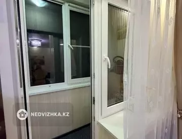 3-комнатная квартира, этаж 4 из 4, 64 м²