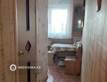 2-комнатная квартира, этаж 2 из 5, 49 м²