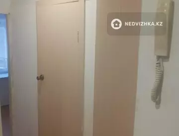 4-комнатная квартира, этаж 2 из 5, 60 м²