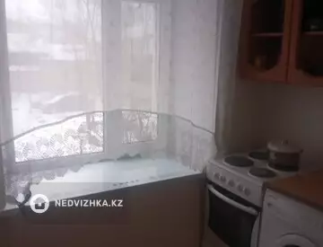 4-комнатная квартира, этаж 2 из 5, 60 м²