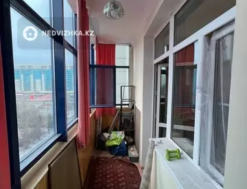 2-комнатная квартира, этаж 5 из 12, 83 м²