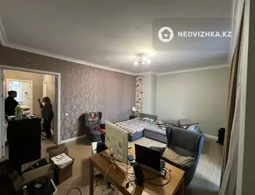 2-комнатная квартира, этаж 5 из 12, 83 м²