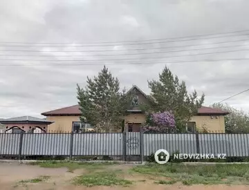 5-комнатный дом, 10 соток, 210 м²