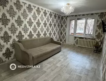 3-комнатная квартира, этаж 3 из 5, 68 м²