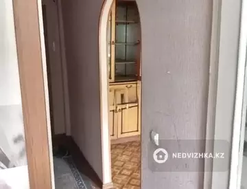 1-комнатная квартира, этаж 4 из 5, 34 м²