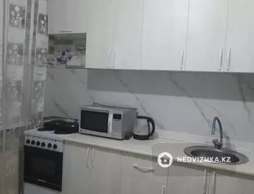 1-комнатная квартира, этаж 4 из 5, 30 м², на длительный срок