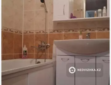 3-комнатная квартира, этаж 5 из 5, 60 м²