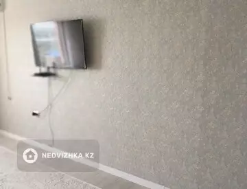 2-комнатная квартира, этаж 9 из 16, 81 м²