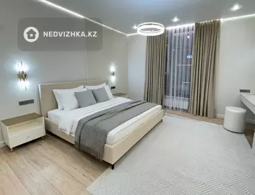 2-комнатная квартира, этаж 17 из 21, 78 м², на длительный срок