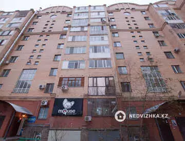 2-комнатная квартира, этаж 3 из 9, 60 м²