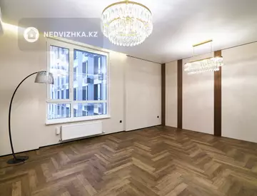 3-комнатная квартира, этаж 4 из 9, 103 м²