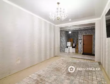 3-комнатная квартира, этаж 8 из 19, 81 м²