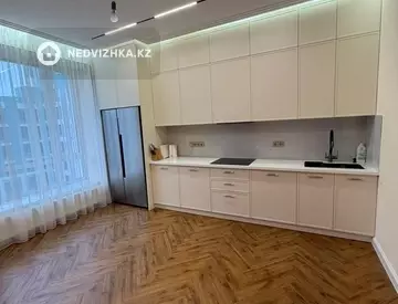 3-комнатная квартира, этаж 8 из 12, 96 м²