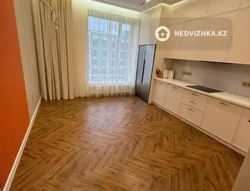 3-комнатная квартира, этаж 8 из 12, 96 м²