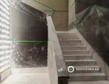 2-комнатная квартира, этаж 10 из 12, 47 м²