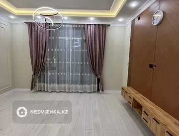 1-комнатная квартира, этаж 3 из 6, 49 м², на длительный срок