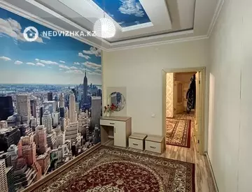 3-комнатная квартира, этаж 3 из 17, 80 м², на длительный срок