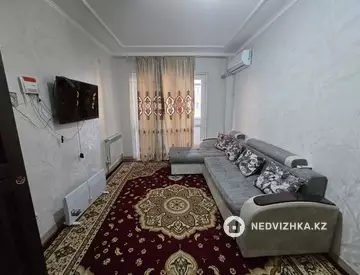 1-комнатная квартира, этаж 2 из 10, 40 м², на длительный срок