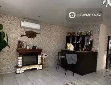 5-комнатный дом, 9 соток, 250 м²