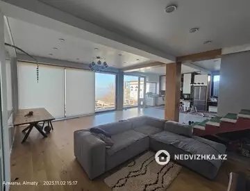 4-комнатный дом, 8 соток, 400 м²