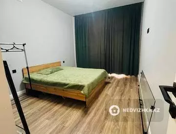 2-комнатная квартира, этаж 4 из 10, 45 м²