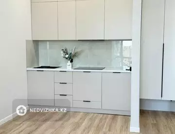 2-комнатная квартира, этаж 8 из 12, 38 м²