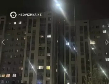 1-комнатная квартира, этаж 2 из 12, 30 м², на длительный срок