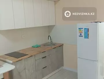 1-комнатная квартира, этаж 2 из 12, 30 м², на длительный срок