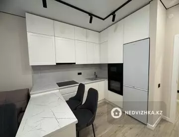 2-комнатная квартира, этаж 4 из 9, 50 м², на длительный срок