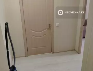 2-комнатная квартира, этаж 2 из 12, 70 м²